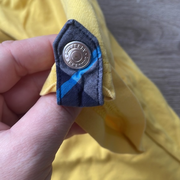 Childrens Burberry  Blue label T-shirt. Size 130A. Fits size 8 - Picture 3 of 4